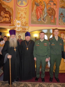 005 После молебна с старейшим воинским священником отцом Олегом Теором г. Псков